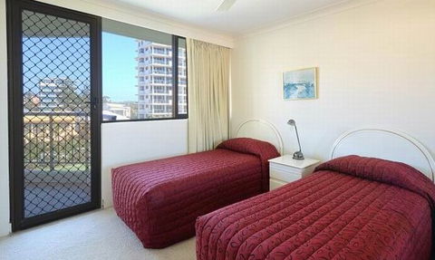 Bayview Apartments Rainbow Bay - eAccommodation 4