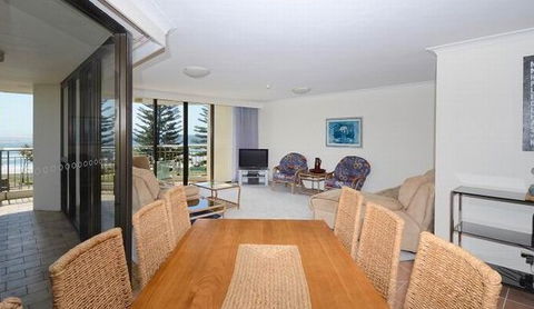 Bayview Apartments Rainbow Bay - eAccommodation 5