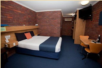 Comfort Inn Blue Shades - eAccommodation 0