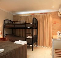 Emerald Central Palms Motel - eAccommodation