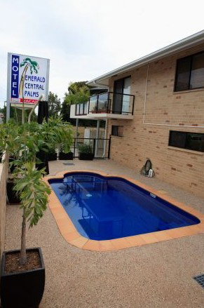 Emerald Central Palms Motel - eAccommodation 1