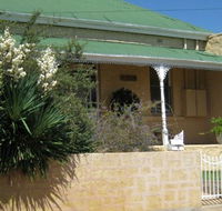 Amalie Cottage Waikerie - eAccommodation