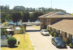 Hybiscus Lodge Motel  Holiday Apartments - eAccommodation