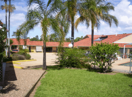 Carseldine Court Motel - eAccommodation