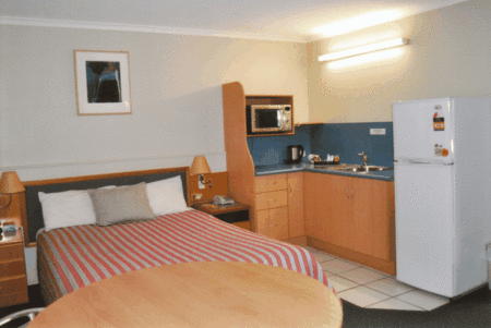 Gladstone Palms Motor Inn - eAccommodation 1