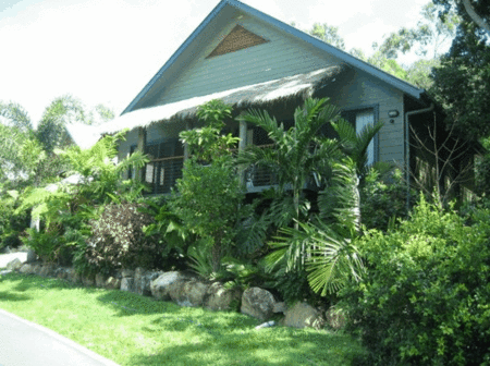 Airlie Cove Resort And Van Park - eAccommodation 2