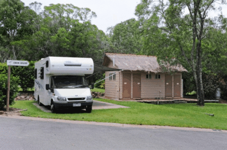 Airlie Cove Resort And Van Park - eAccommodation 5
