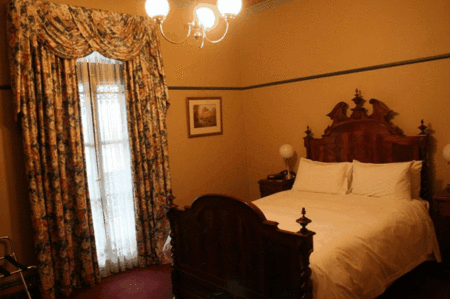The Yarra Glen Grand Hotel - eAccommodation 2