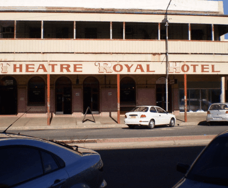 Theatre Royal Hotel - eAccommodation