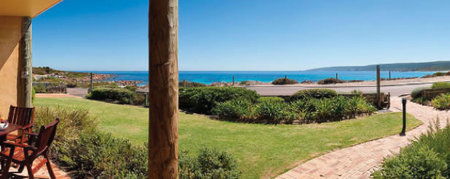 Canal Rocks Beachfront Apartments - eAccommodation 4