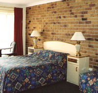 Crows Nest Motel - eAccommodation