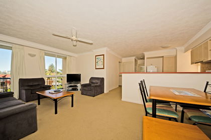San Mateo On Broadbeach - eAccommodation 9