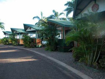 Ivanhoe Village Caravan Resort - eAccommodation 1