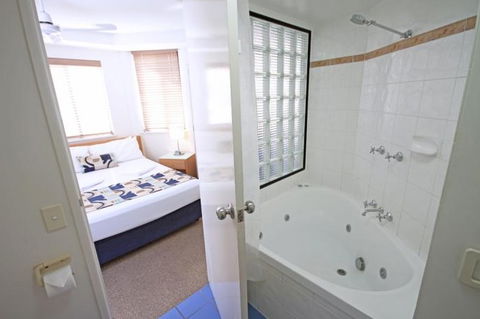 Aegean Apartments Mooloolaba - eAccommodation 5