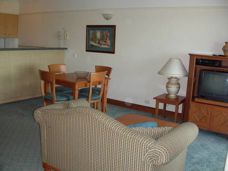 City Park Serviced Apartments - eAccommodation 1
