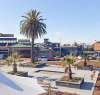 Taylors Lakes Hotel Motel - eAccommodation