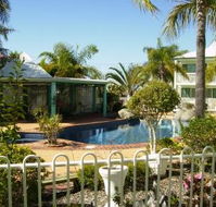 Reef Adventureland Motor Inn - eAccommodation