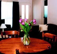 Nepean Shores Resort - eAccommodation
