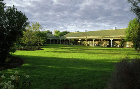 Quality Inn Overlander Homestead - eAccommodation