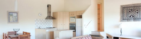 Peregian Court Resort - eAccommodation 2