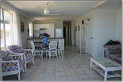Capeview Apartments By The Sea - eAccommodation 3
