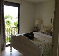 Aquarius Holiday Apartments - eAccommodation