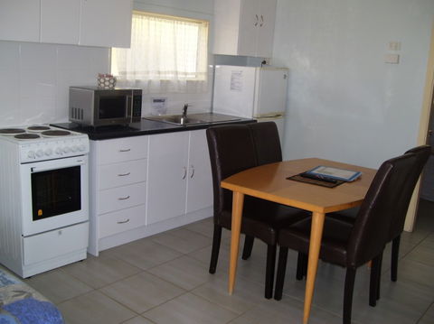 Glenwood Tourist Park And Motel - eAccommodation 4