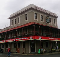 Semaphore Hotel - eAccommodation