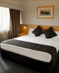 Chifley Penrith Panthers - eAccommodation 0