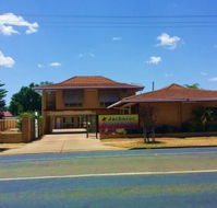Jackaroo Apartments - eAccommodation