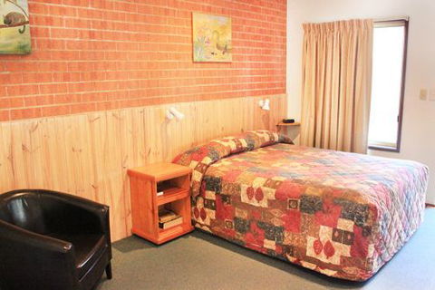 Catalina Motel Lake Macquarie - eAccommodation 1