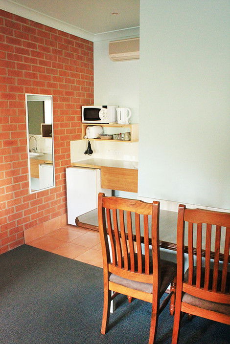 Catalina Motel Lake Macquarie - eAccommodation 4