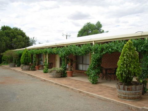 Roundhouse Motel - eAccommodation 8