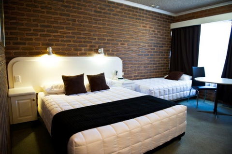 Cousins Motor Inn - eAccommodation 17