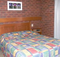 Two Rivers Motel - eAccommodation