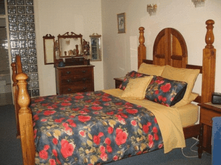 Cedars Indulgence Retreat - eAccommodation
