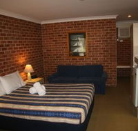 Comfort Inn Lake Macquarie - eAccommodation