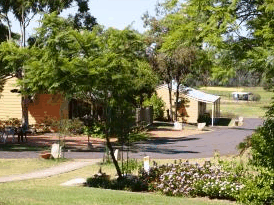 Helidon Natural Springs Spa Resort Motel - eAccommodation