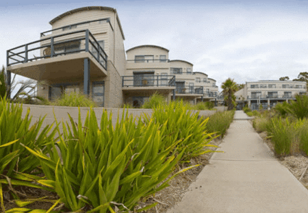 Corrigans Cove Apartments - eAccommodation