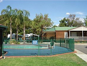Albury Motor Village - eAccommodation 0