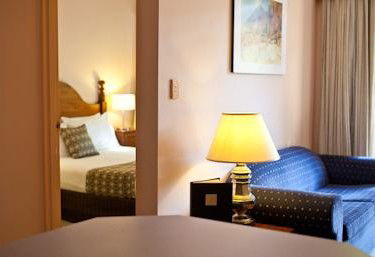 Belmore All Suite Hotel - eAccommodation 4