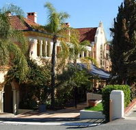Captain Stirling Hotel - eAccommodation