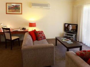 Quest Tamworth - eAccommodation 1