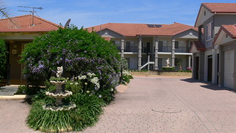 Meridian Resort - eAccommodation 6