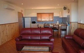 Ceduna Shelly Beach Caravan Park Cabins - eAccommodation 6