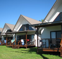 Cardwell Beachcomber Motel  Tourist Park - eAccommodation