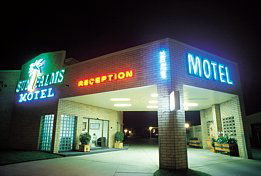 Sun Palms Hotel Motel - eAccommodation 0