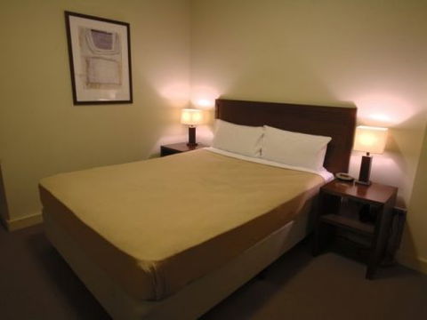 The Harbour Phoenix Serviced Apartments - eAccommodation 0