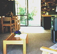 Falls Forest Retreat - eAccommodation