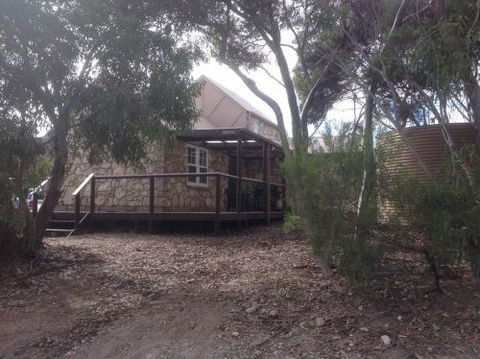 Glendon Beach House - eAccommodation 4